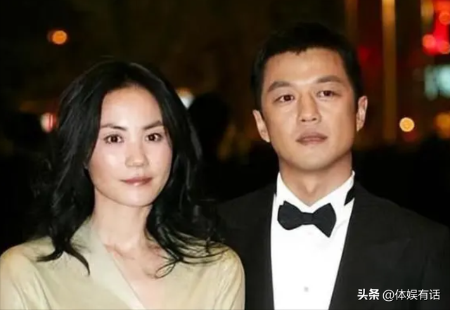 装恩爱、装文艺、装富翁，这些戴着面具立人设的明星，全都翻车了