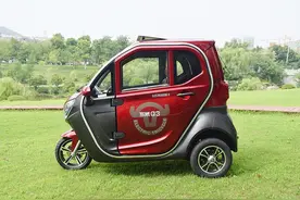 2款全新封闭式电动三轮车，能上牌，带冷暖空调，续航可达150公里图片