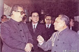 邓小平在改革开放重大关头的抉择图片