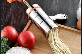 新式“面条机”一出，擀面杖过时了，省时省力，家家买得起图片