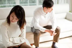 我的异性闺蜜，成为了我和男友之间的障碍，我该何去何从图片