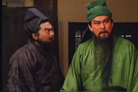 三国迷出上联：鸟在笼中，恨关羽不能张飞，红楼迷不淡定了图片