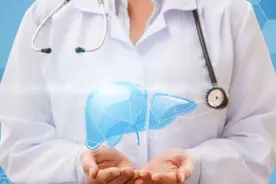 肝硬化的人不能吃蜂蜜？医生提醒：想养肝，尽量戒掉这4种食物图片