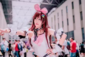 广州萤火虫漫展出现偷拍狂，保安叔叔很给力，偷拍者被抓现行图片