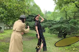 她穿过几百身旗袍，如今做掌柜年销千万用旗袍衬托的女性魅力图片