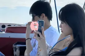 GALA女友疑似曝光！身材、颜值都很高，侧颜有点像小明？图片