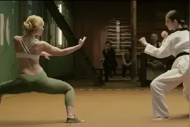 外国导演！功夫美女高燃打斗，世界武术门派决战香港图片