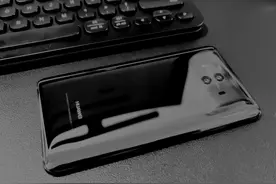 华为旧机别着急扔，换块电池再用两年！Mate10换电池分享图片