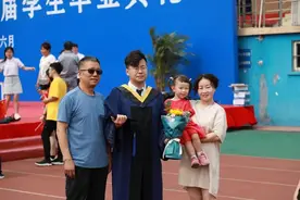 “你本科不过是个211”，清华硕士遭到HR拒绝，北邮：你礼貌吗图片