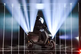 针尖对麦芒：九号电动E300P与小牛RQi，都是高速电摩谁是你的菜？图片