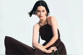 一身大牌包？俗气！聪明女人的“包包时尚经”，堪称穿搭教科书图片