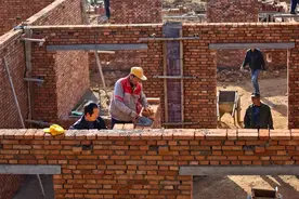 农村“拆房”要告诉四邻，盖房需请一人掌眼，你们那有这讲究吗？图片