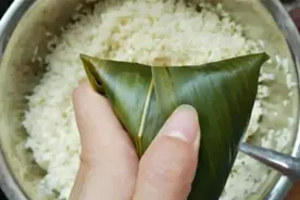 包粽子时，糯米到底要泡多久？很多人做错，难怪不是夹生就是软烂图片
