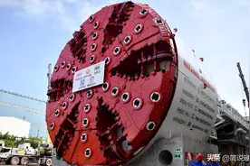 印度购买我国盾构机，却拒绝中国专家帮助组装，何时才能不嘴硬？图片