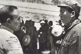 老红军嫌官职小，让毛主席数他身上伤疤，毛主席大怒：我不识数图片