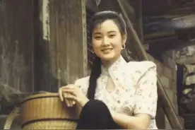 宋祖英昔日老照片图片