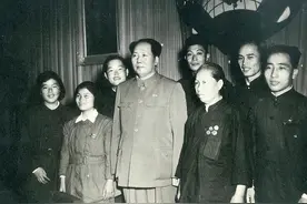 美国人问毛主席，为什么中国人不害怕冲突？伟人的回答让他敬佩图片