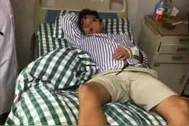 杭州19岁男子被蛇咬伤，竟发现自己的血是白色？网友：蛇救了你？图片