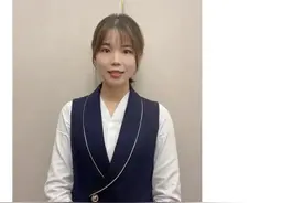 神回复：我是卖房小丹，上班只为下班，郁郁寡欢，爱情与我无关图片