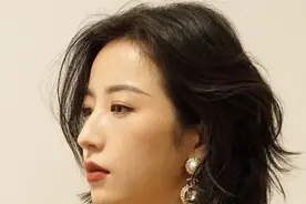 高清美女图~周彤雨图片