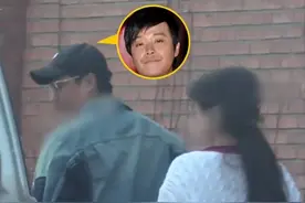 陈思诚携小21岁女友约会，深夜一同回家，恋情曝光超半年感情稳定图片