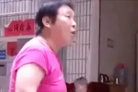 江苏大妈抛夫弃子25年,如今起诉儿女要80万赡养费,子女:断绝关系图片