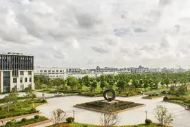 上海这所高校听校名像三本，但实力强，超一本线50分难上王牌专业图片