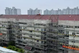 “盘扣式脚手架”为旧修施工赋能 助力旧房换新貌图片