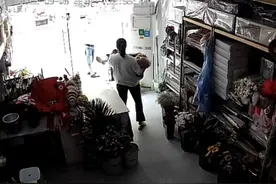 地震瞬间孙女一把抱起卧床不起的奶奶避险，被赞“最美公主抱”：想起都还有点后怕图片