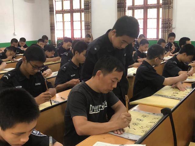 问题少年特训学校一年费用多少(图1)