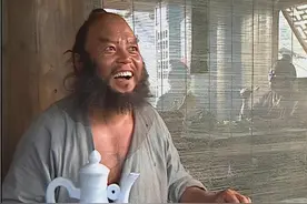 《水浒传》为什么李逵母亲死于虎口，梁山众好汉却并不在意？图片