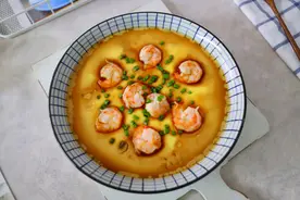 蒸鸡蛋羹，别直接加水就蒸，学会小窍门，蛋羹细腻水嫩无蜂窝图片