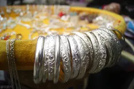 金银首饰有辐射，戴久会致癌？提醒：4种首饰尽量少带，太伤身了图片