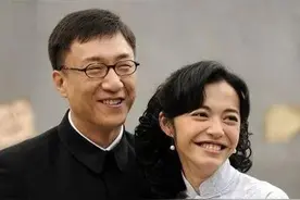 炒米版《潜伏》续：追逐余则成脚步，陈蓝平病倒广州，却偶遇晚秋图片