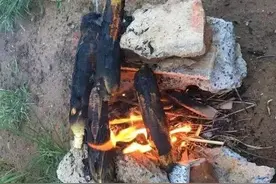 小时候必买的50种零食，已经消失了一半！80后的你吃过几种？图片