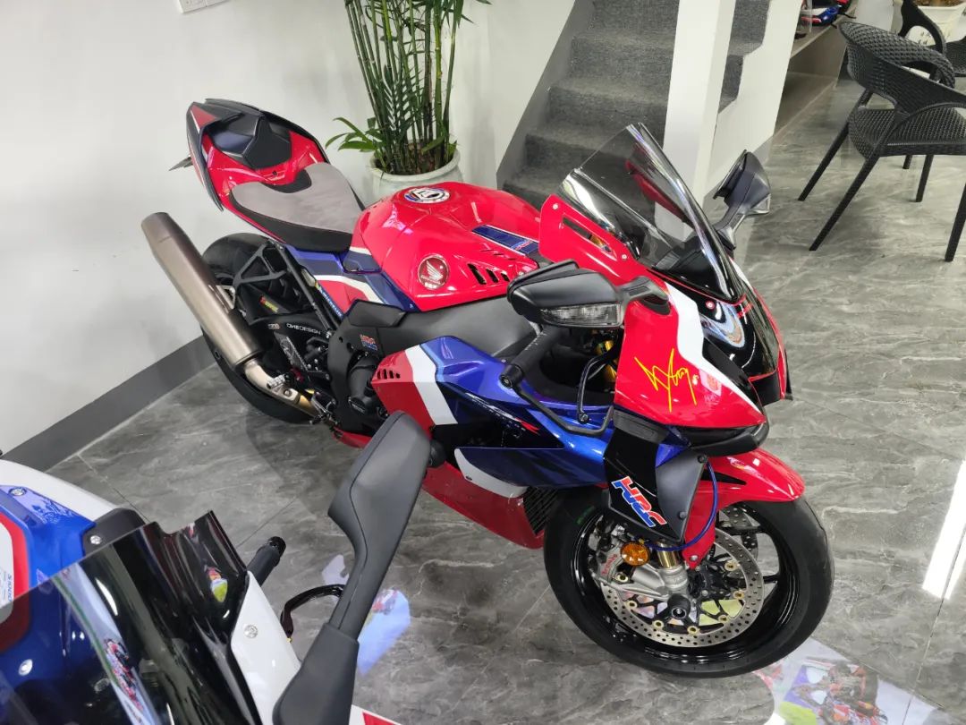 HONDA CBR1000RR-R SP 实车鉴赏，本田最强市售赛车！2038|小老婆汽機車資訊網