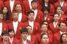 奥运表彰大会站位“暗藏玄机”？马龙到潘展乐，这些都是“细节”图片