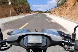 济南铃木酷道155就像一头笨牛！图片