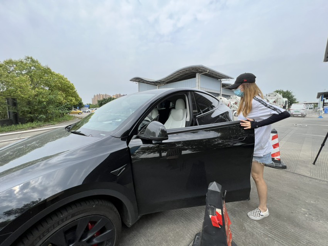 节能又环保 新能源汽车在双流受追捧
