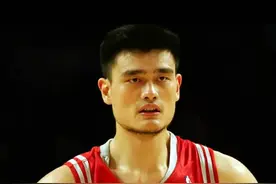 姚明2011年成为自由球员时，看看联盟各队都给出了什么样的报价？图片