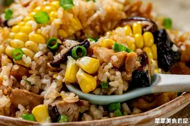 家里只剩一个电饭锅，照旧能做一桌菜！美食博主偷懒大招图片