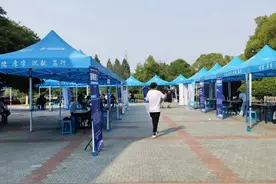 1076万人的毕业季，一所高校的“全员促就业”样本观察图片