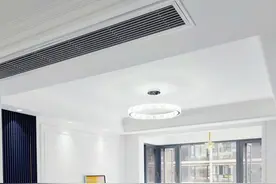 干净明亮的家 白色瓷砖通铺简单又大气图片