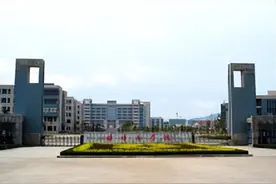 蚌埠医学院——笃学 精业 修德 后生图片