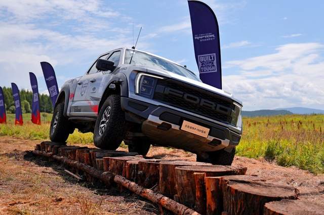 全新一代福特F-150猛禽 野起来有多爽