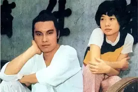 一代君子演员岳华，4段恋爱2场婚姻，无一人说他不好，低调实力派图片