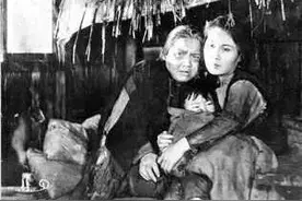 久远的老电影《一江春水向东流》图片