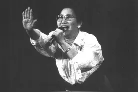 1963年，春晚女王赵丽蓉竟曾“拒见”毛主席，主席却连道三声：好图片