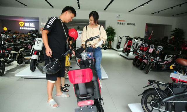 这3种电动车已经禁售，车主不要再买了，包括两轮、三轮、四轮车