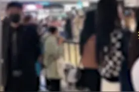 男子吐槽明星活动封闭电梯上班险迟到，商场回应：怕粉丝拥挤发生踩踏，管控是警方允许，活动前已告知商户图片